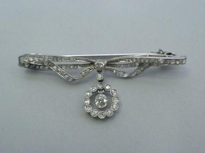 Edwardian Diamond and Platinum Bow Pin C 1900