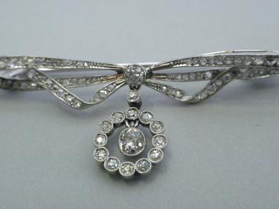 Edwardian Diamond and Platinum Bow Pin C 1900