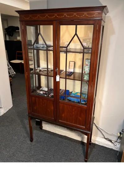 Edwardian Mahogany Vitrine Cabinet