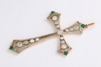 Edwardian diamond and emerald cross