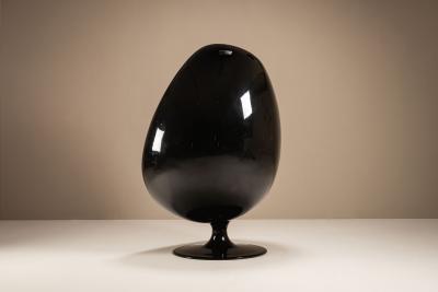 Eero Aarnio Eero Aarnio Egg Pod Chair in Black and Red Finland 1960s