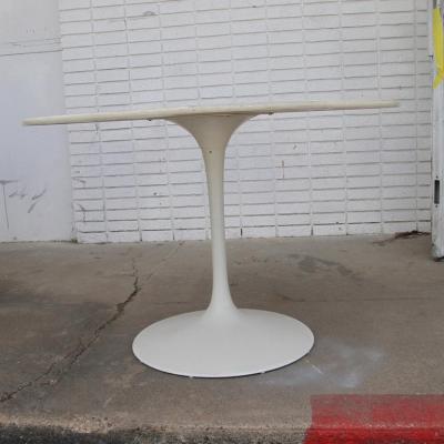 Eero Saarinen 42 Saarinen Style Tulip Table