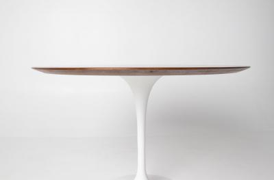 Eero Saarinen Eero Saarinen 42 Tulip Dining Table in Walnut for Knoll