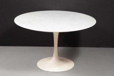 Eero Saarinen Eero Saarinen Oval Marble Top Dining Table for Knoll