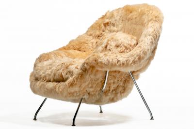 Eero Saarinen Eero Saarinen Womb Chair for Knoll Upholstered in Hand Sewn Champagne Alpaca