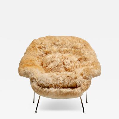 Eero Saarinen Eero Saarinen Womb Chair for Knoll Upholstered in Hand Sewn Champagne Alpaca