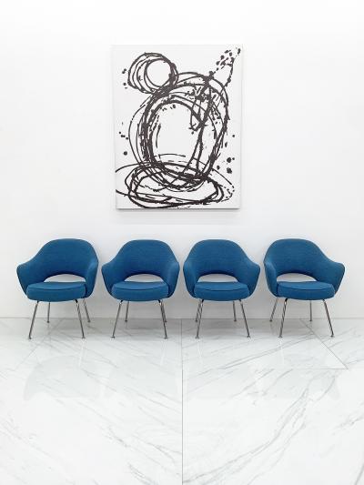 Eero Saarinen Eero Saarinen for Knoll Executive Armchair in Blue Classic Boucle