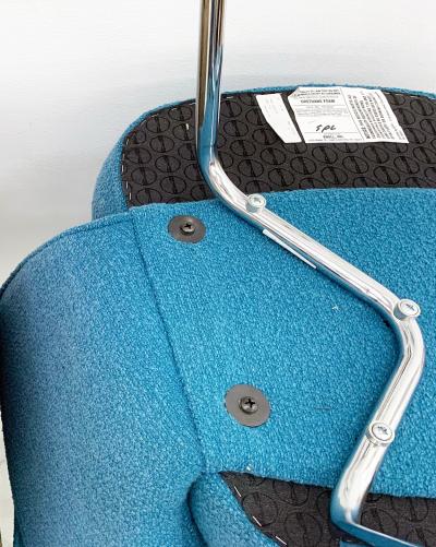 Eero Saarinen Eero Saarinen for Knoll Executive Armchair in Blue Classic Boucle