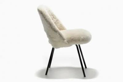 Eero Saarinen Eero Saarinen for Knoll Executive Side Chair in White Ivory Shearling c 1950