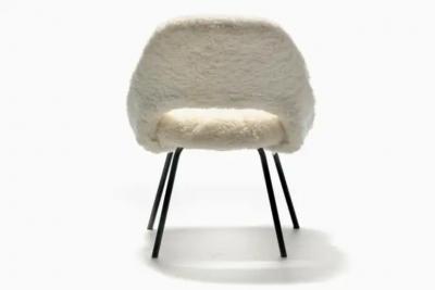 Eero Saarinen Eero Saarinen for Knoll Executive Side Chair in White Ivory Shearling c 1950