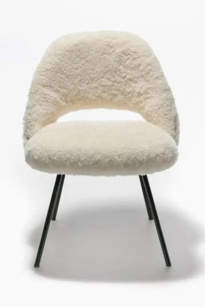Eero Saarinen Eero Saarinen for Knoll Executive Side Chair in White Ivory Shearling c 1950