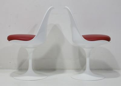Eero Saarinen Eero Saarinen for Knoll Tulip Chairs Set of Two