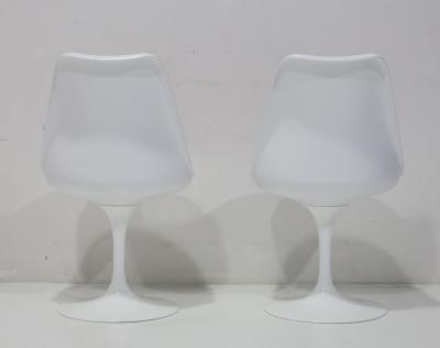 Eero Saarinen Eero Saarinen for Knoll Tulip Chairs Set of Two
