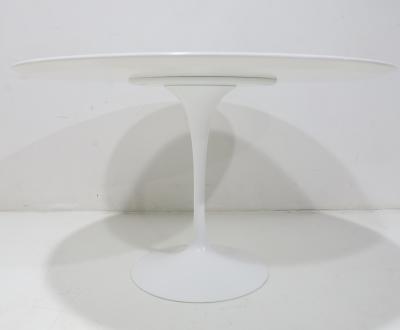 Eero Saarinen Eero Saarinen for Knoll Tulip Table 47 