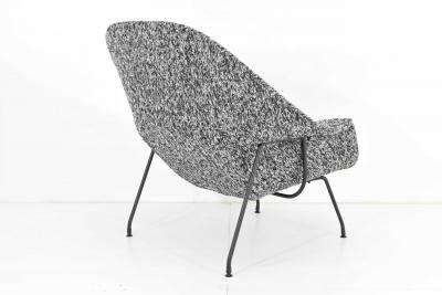 Eero Saarinen Eero Saarinen for Knoll Womb Chair and Ottoman