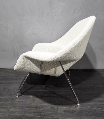 Eero Saarinen Eero Saarinen for Knoll Womb Chair and Ottoman in Off White Boucle