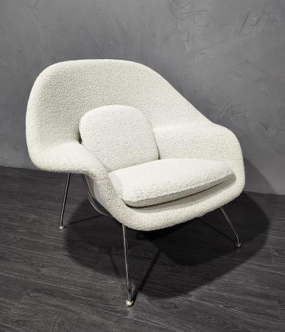 Eero Saarinen Eero Saarinen for Knoll Womb Chair and Ottoman in Off White Boucle