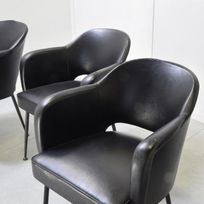 Eero Saarinen Eero Saarinen in the manner armchairs in sky 1960s 