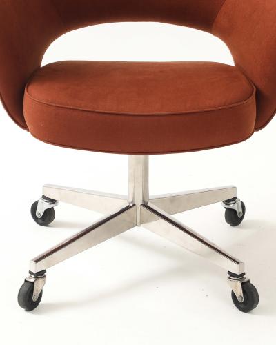 Eero Saarinen Executive Swivel Office Chair by Eero Saarinen for Knoll c 1950
