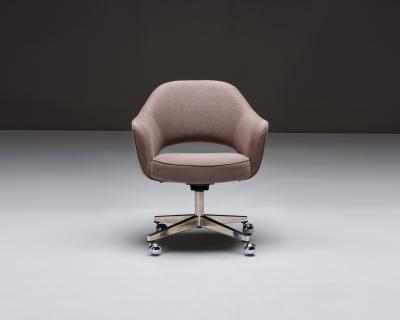 Eero Saarinen Executive Swivel Office Chair by Eero Saarinen for Knoll c 1950