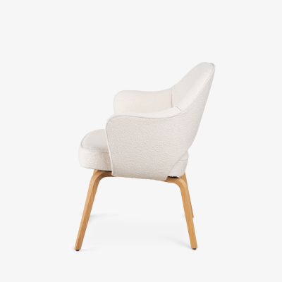 Eero Saarinen Knoll Saarinen Executive Arm Chairs in Italian Boucl Oak Legs Set of 6
