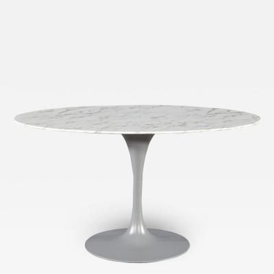 Eero Saarinen Modern Oval Marble Top Table in the Style of Eero Saarinen Pedestal Table