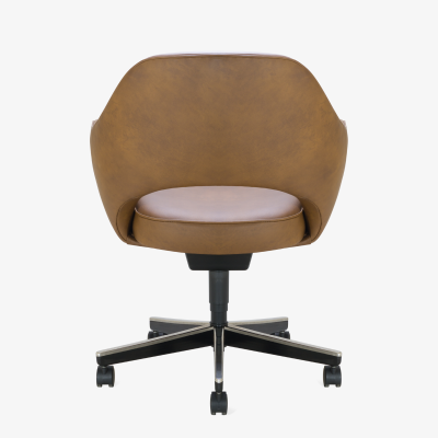 Eero Saarinen Saarinen Executive Arm Chair in Leather Swivel Base