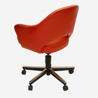 Eero Saarinen Saarinen Executive Arm Chair in Original Red Leather Swivel Base