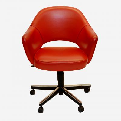 Eero Saarinen Saarinen Executive Arm Chair in Original Red Leather Swivel Base