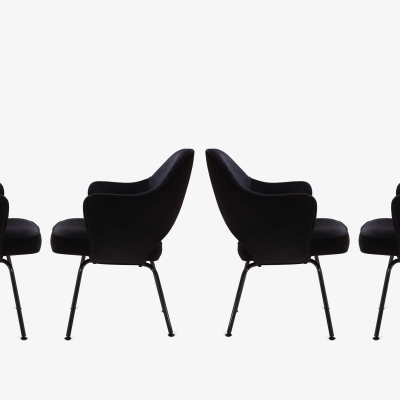 Eero Saarinen Saarinen Executive Arm Chairs Black Edition Set of 6
