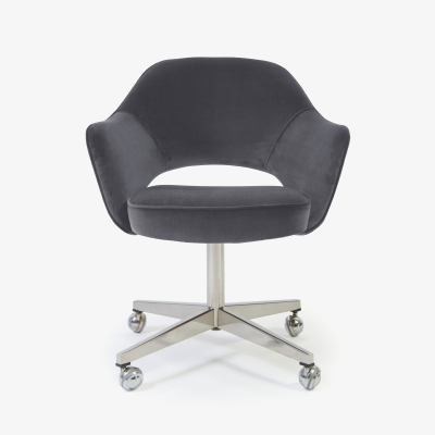 Eero Saarinen Saarinen Executive Armchair in Gunmetal Velvet on Vintage Swivel Base