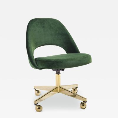 Eero Saarinen Saarinen Executive Armless Chair in Emerald Green Velvet Vintage Swivel Base