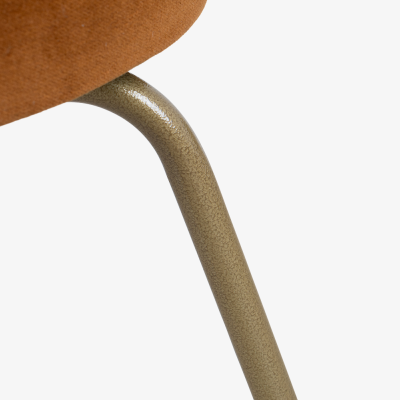 Eero Saarinen Saarinen Executive Armless Chairs in Cognac Cr me Velvet with Oro Gold Legs