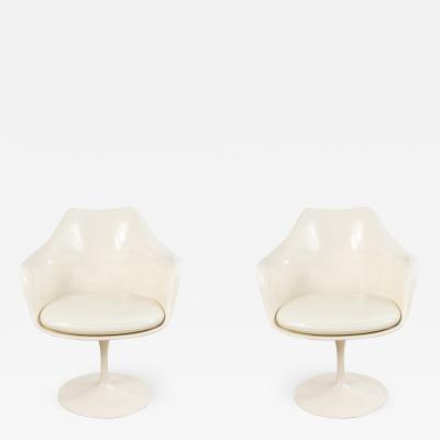 Eero Saarinen Set of 4 4 Mid Century White Tulip Arm Chairs