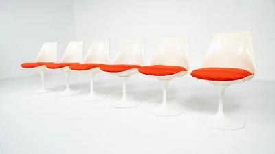 Eero Saarinen Set of 6 Tulip Chairs by Eero Saarinen For Knoll 1960s