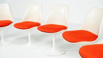 Eero Saarinen Set of 6 Tulip Chairs by Eero Saarinen For Knoll 1960s