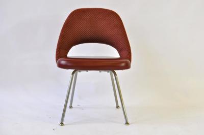 Eero Saarinen Set of Ten Vintage Eero Saarinen Chairs for Knoll