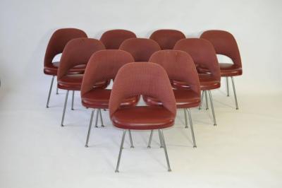 Eero Saarinen Set of Ten Vintage Eero Saarinen Chairs for Knoll