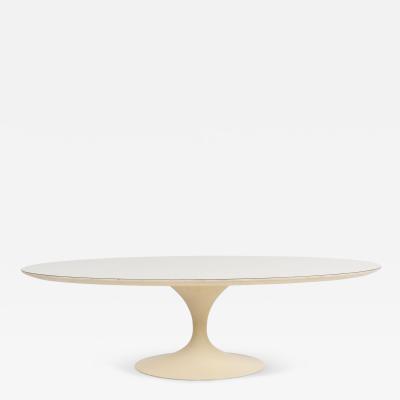 Eero Saarinen Vintage Eero Saarinen for Knoll White Oval Tulip Cocktail Table 1957
