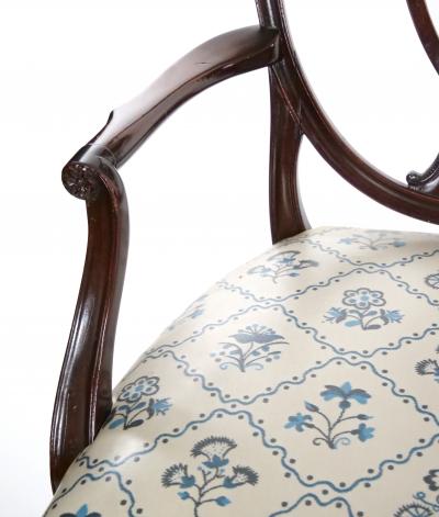 Eight Antique Hepplewhite Carved Mahogany Prince of Wales Dining Side Chair
