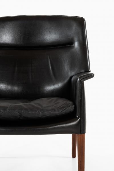 Ejner Larsen Aksel Bender Madsen Armchair Easy Chair Produced by Cabinetmaker Willy Beck