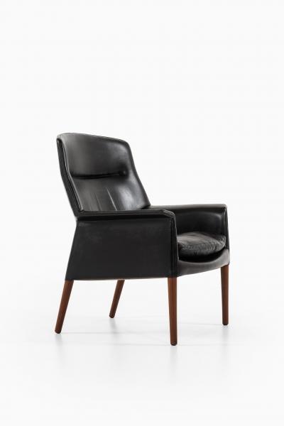 Ejner Larsen Aksel Bender Madsen Armchair Easy Chair Produced by Cabinetmaker Willy Beck