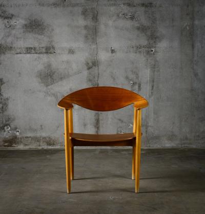 Ejner Larsen Aksel Bender Madsen Larsen Madsen Metropolitan Armchair