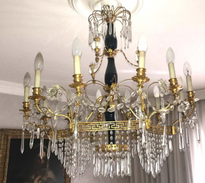 Elegant 19th Century Neoclassical Baltic Crystal and Gilt Bronze Chandelier