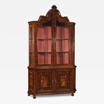 Elegant 20th century Dutch inlaid display cabinet