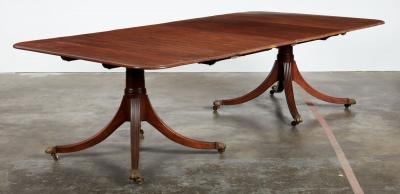 Elegant Georgian Mahogany Dining Table