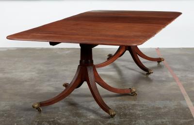 Elegant Georgian Mahogany Dining Table