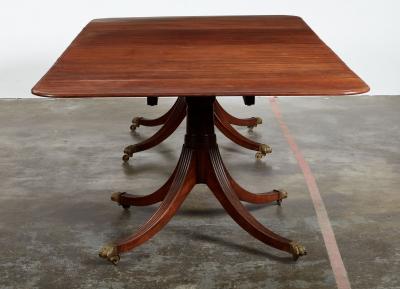 Elegant Georgian Mahogany Dining Table