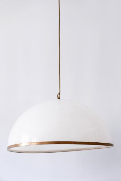 Elegant Mid Century Modern Textured Lucite Pendant Lamp or Hanging Light 1970s