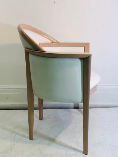 Elegant Set of 4 Italian Chairs with Great Design